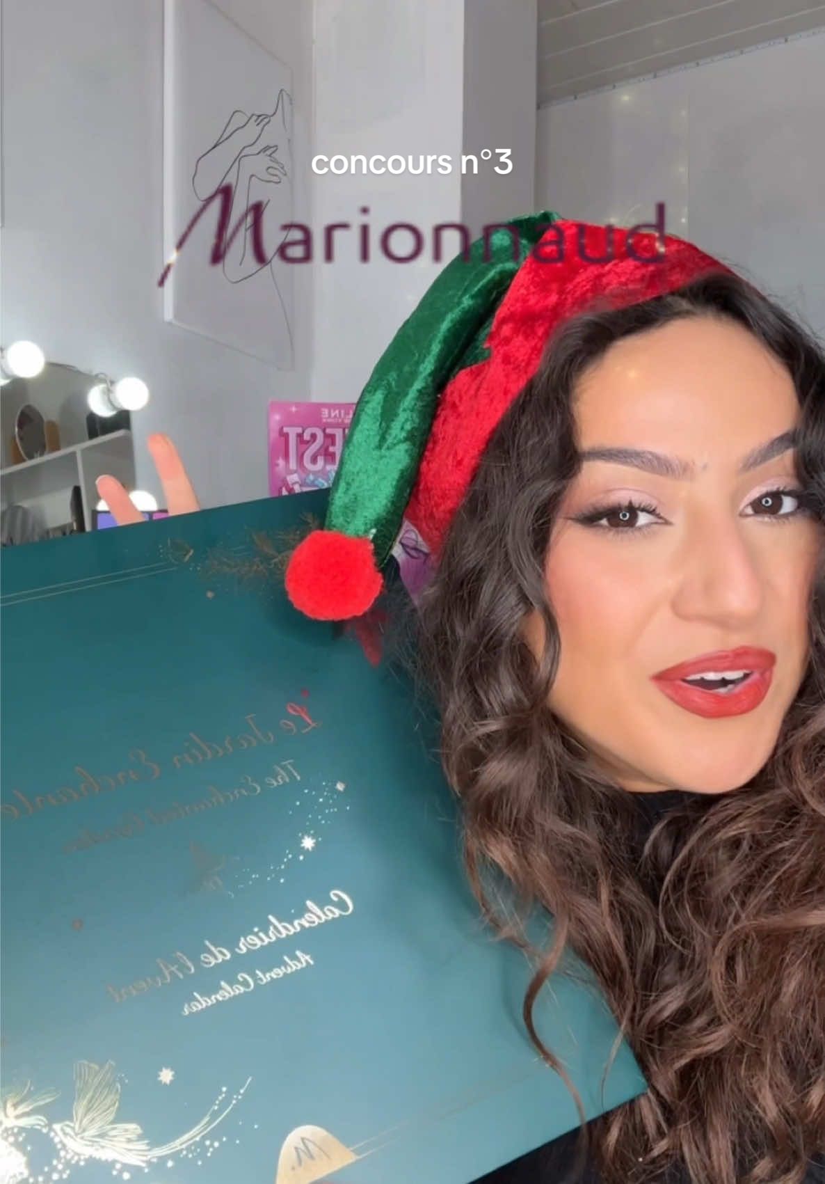 Concours 3/6 et aujourd’hui je vous offre le calendrier Marionnaud !! pour le recevoir chez toi il faut: ✨ me suivre et suivre le compte de @Marionnaud France  ✨ commenter avec ta participation ✨ republier ou partager ce tiktok  tirage au sort ce dimanche 30/11 donc dépêchez vous !! Le gagnant sera contacté par MON COMPTE UNIQUEMENT et le calendrier sera envoyé directement par la marque. Bonne chance mes beautés 💕 produits offerts 