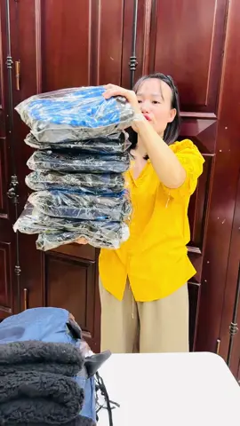 Rẻ lắm  a#xuhuongtiktok #giadungbauphuong #gangtay #gangtaymuadong #gangtaydixemay 