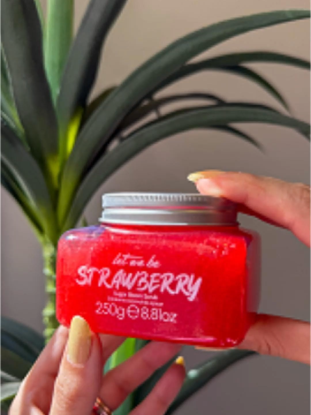 Esfoliante de morango 😍 #esfoliantecorporal #esfoliantedasgringas