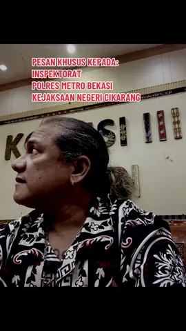 *Ketum KP3D: Mengapa Pejabat Tidak Tersentuh dalam Kasus Korupsi Dana Hibah NPCI Bekasi* Bekasi — Kasus dugaan korupsi dana hibah atlet difabel Kabupaten Bekasi senilai Rp 7,1 miliar terus menyisakan tanda tanya besar. Setelah Ketua dan Bendahara NPCI Bekasi ditetapkan sebagai tersangka, publik justru mempertanyakan mengapa pejabat yang terlibat dalam proses administrasi hibah tidak ikut tersentuh oleh penyidikan. Ketum KP3D menilai bahwa kasus hibah sebesar ini tidak mungkin berjalan tanpa keterlibatan struktural pemerintah daerah, karena mekanisme hibah daerah wajib melalui serangkaian proses verifikasi, evaluasi, persetujuan, dan monitoring yang melibatkan pejabat teknis hingga pejabat tinggi di lingkungan Pemkab Bekasi. “Kami sangat menghormati langkah penyidik dan mengapresiasi yang telah menetapkan dua tersangka. Namun publik melihat adanya kejanggalan: bagaimana mungkin laporan pertanggungjawaban fiktif bisa lolos tanpa kelemahan atau pembiaran di tingkat pejabat? Ini pertanyaan wajar, bukan tuduhan,” ujar Ketua Umum KP3D Menurut standar prosedur APBD, pencairan dana hibah tidak bisa dilakukan tanpa: verifikasi proposal oleh OPD teknis, evaluasi oleh TAPD, persetujuan pejabat terkait, penerbitan SPM/SP2D oleh BPKAD, serta verifikasi laporan pertanggungjawaban oleh pejabat pengawas. Artinya, secara struktural pejabat pasti berada dalam rangkaian administrasi hibah—baik sebagai pemeriksa, verifikator, maupun penandatangan dokumen. “Jika LPJ fiktif bisa lolos, maka pertanyaan publik adalah: siapa yang memverifikasi? Siapa yang menyetujui? Bagaimana pengawasan dilakukan? Ini harus dijawab secara terang,” tegas Ketum KP3D tersebut. Dana hibah NPCI Bekasi digunakan untuk: kegiatan fiktif, pembelian mobil pribadi, pembiayaan kampanye politik, dan kebutuhan personal para tersangka, namun laporan LPJ tetap lolos verifikasi. Ketum yg Akrab Di Sapa Rully menilai kondisi ini tidak mungkin terjadi tanpa kelalaian verifikator,lemahnya pengawasan, atau adanya pembiaran. Oleh karena itu, penyidikan dinilai belum menyentuh akar persoalan. KP3D meminta dalam hal ini penyidik segera; 1. Memeriksa seluruh pejabat yang terlibat dalam verifikasi hibah. 2. Menelusuri aliran dana lebih jauh (follow the money). 3. Melakukan audit investigatif ulang terhadap seluruh LPJ hibah NPCI Bekasi. 4. Menjamin tidak ada dokumen yang dihilangkan atau diubah selama penyidikan. “Kami tidak menuduh siapa pun. Yang kami sampaikan adalah fakta administratif bahwa hibah tidak mungkin cair tanpa tanda tangan pejabat. Jadi wajar bila publik menunggu penyidik menelusuri pihak-pihak di level birokrasi,” jelas Rully Rully menegaskan bahwa penyelesaian kasus ini harus berlangsung tanpa tebang pilih, karena dana hibah atlet difabel adalah dana untuk kelompok rentan yang seharusnya dilindungi dan diberdayakan. “Kami percaya aparat penegak hukum bekerja profesional. Tetapi kepercayaan itu harus dijaga dengan penyidikan yang menyeluruh, tidak berhenti di level penerima hibah saja,” tutup Ketum KP3D tersebut. #fyppppppppppppppppppppppp #kp3d #polresmetrobekasi #inspektorat #kejaksaan @Purbaya Yudhi Sadewa @Pojoksatu @detik.com @KompasTV @kumparan @Republika @CNN Indonesia @Humas Polres Metro Bekasi @Gibran Rakabuming @Pak Mayor99 @Cikarangnews.co.id 