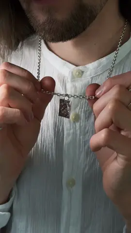 Нескромная ЧЕРНАЯ ПЯТНИЦА! Набери украшений на сумму от 150€ (15000р.) и получи наш бестселлер кулон «спаси и сохрани» в подарок! Поторопись оформить заказ, ведь кулонов всего 50 штук! *Действует до 12.12 включительно **В подарок идёт только кулон (без цепочки) ***Предложение несовместимо с другими промокодами и скидками, а также не распространяется на индивидуальные заказы Напомню, что: Наши украшения изготавливаются вручную из серебра 925 пробы Мы доставляем по всему миру Заказывайте в директе или на сайте neskromny.com