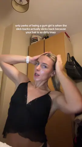 I actually shower a lot but my hair not so much x x  #gymgirl #fyp 