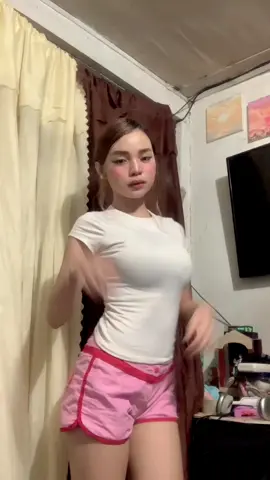 lowkey flexin’ my pretty shorts #fyp 