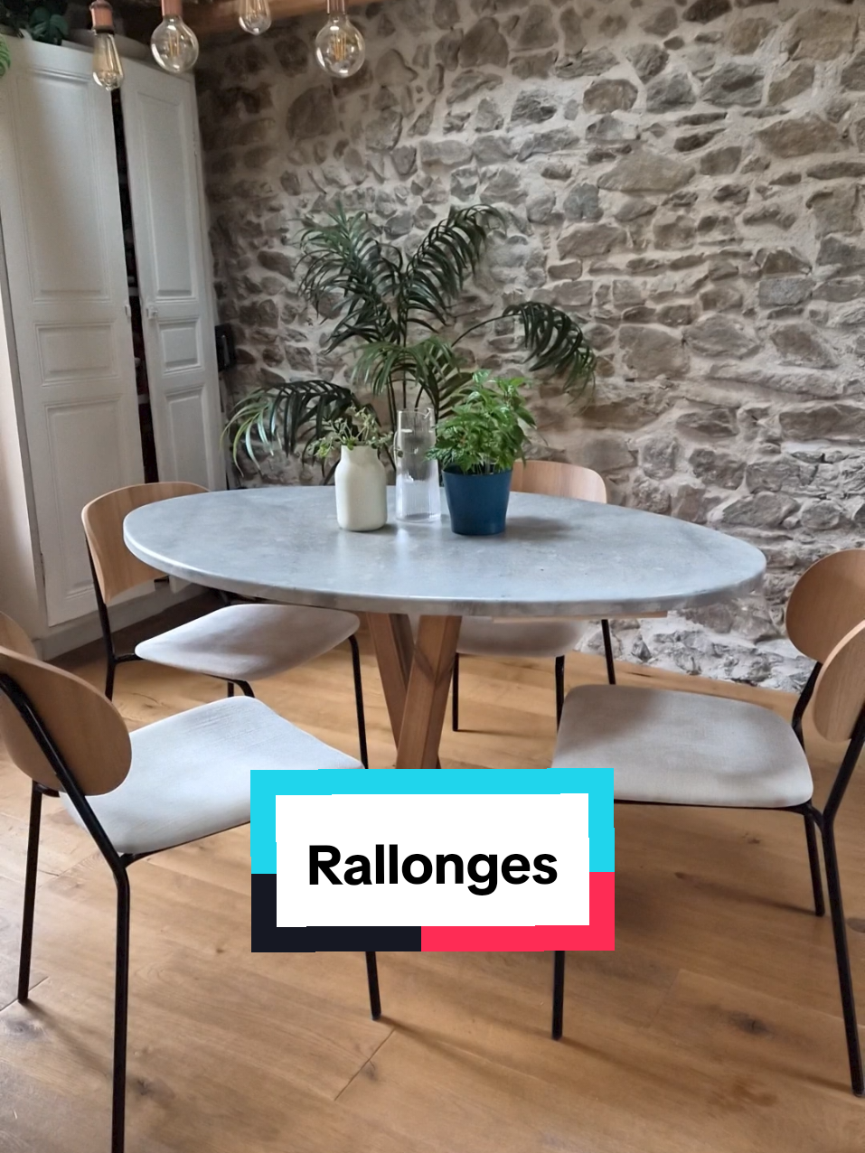 De 4 places on passe à 10 ☺️ #rénovation #table #DIY 