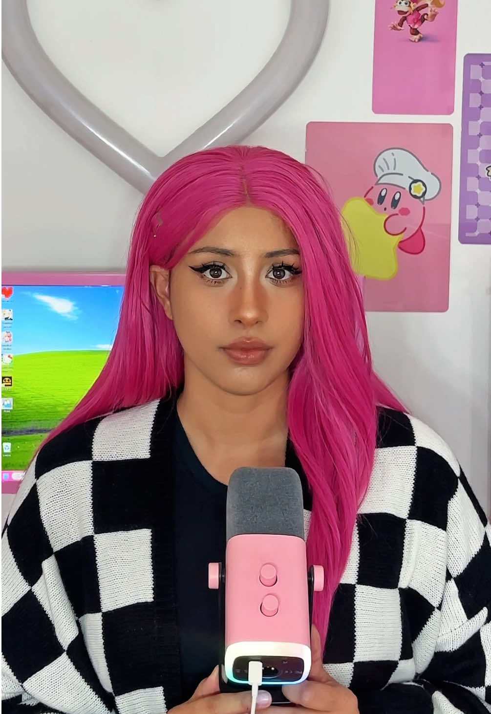 Espero que nunca nos esqueçamos disso e de como é importante falar e confrontar as pessoas sobre isso, enquanto essas pessoas se sentirem livres para distribuir ódio na internet. Minhas condolências à família e amigos de Ash. Não consegui falar sobre isso logo no começo por questões pessoais, mas o que importa agora é que estejamos cientes das consequências de tratar a internet como se fosse uma terra sem lei, onde seu preconceito pode ser mostrado sem consequências. #cosplay #neverforget 