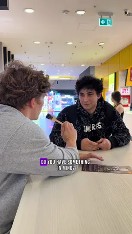 Mai sunt doar 2 zile de Black Friday la Iulius. 😢 Acum e momentul să alergi după cadouri.  #iuliusmalliasi #foryoupage❤️❤️ #iasi #blackfriday #sale 