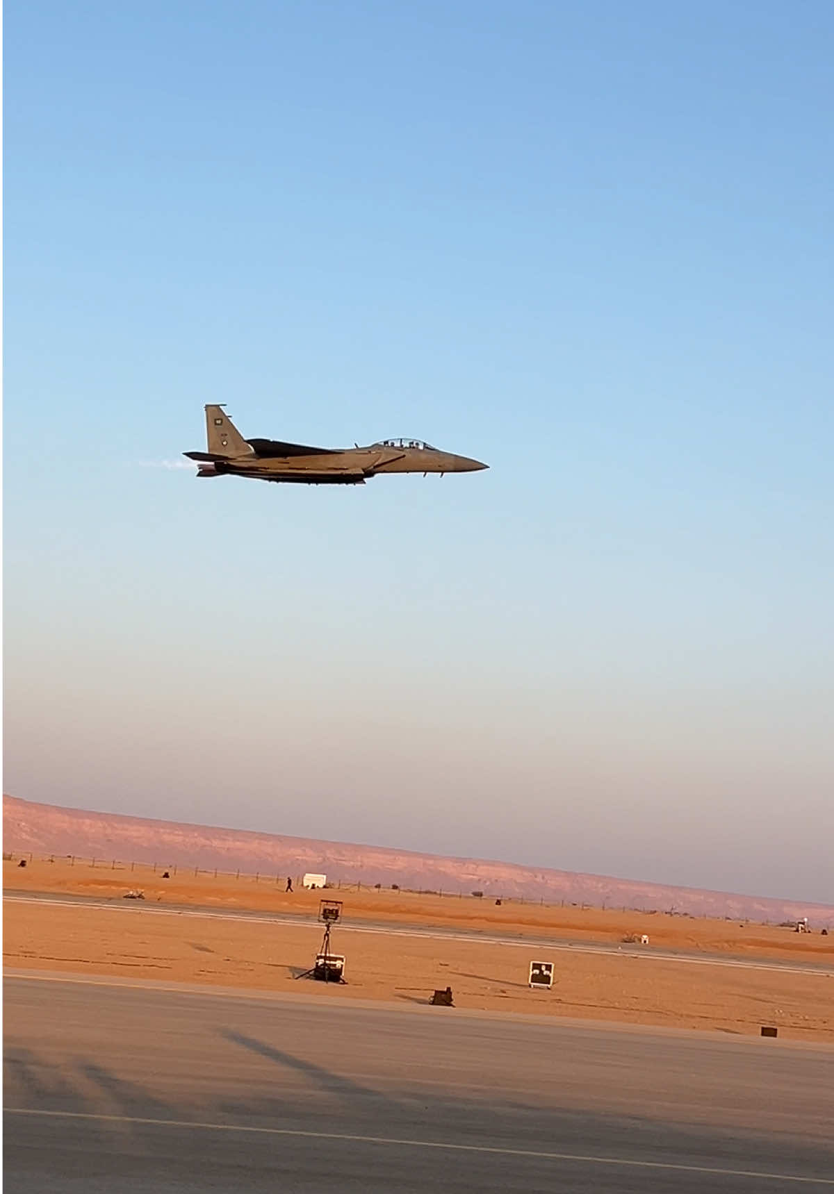 ما قصر شلع المدرج بأقلاعه 🫡🇸🇦🦅 #saudiarabia #f15 #sandandfun2025 