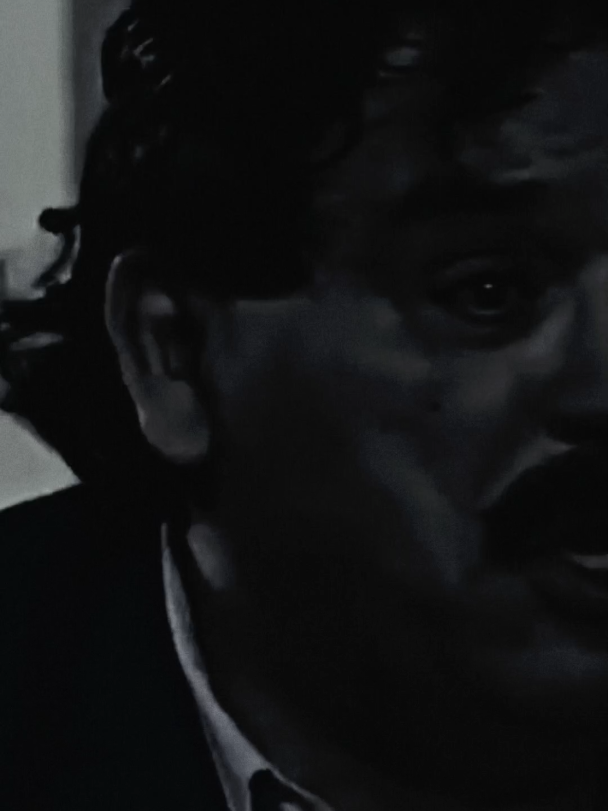 وشوفك مو الي بكلشي مو وياي ..🗣️🫴🏻 ..#تصميمي #المصمم #شاهين #خضير_هادي #fyp 