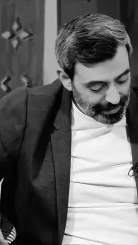 #حذيفة_العرجي #مقتطفات_شعرية #ام_الجوووووج #منازل_القصيد #الشعب_الصيني_ماله_حل😂😂 