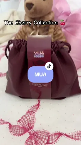 How incredible is this cherry collection by MUA? 5 star reviews too! Grab one before they all go #TikTokMadeMeBuylt  #blackfridaycb  #makeupgiftsets #muagiftsets #xmasgifts @MUA Cosmetics 