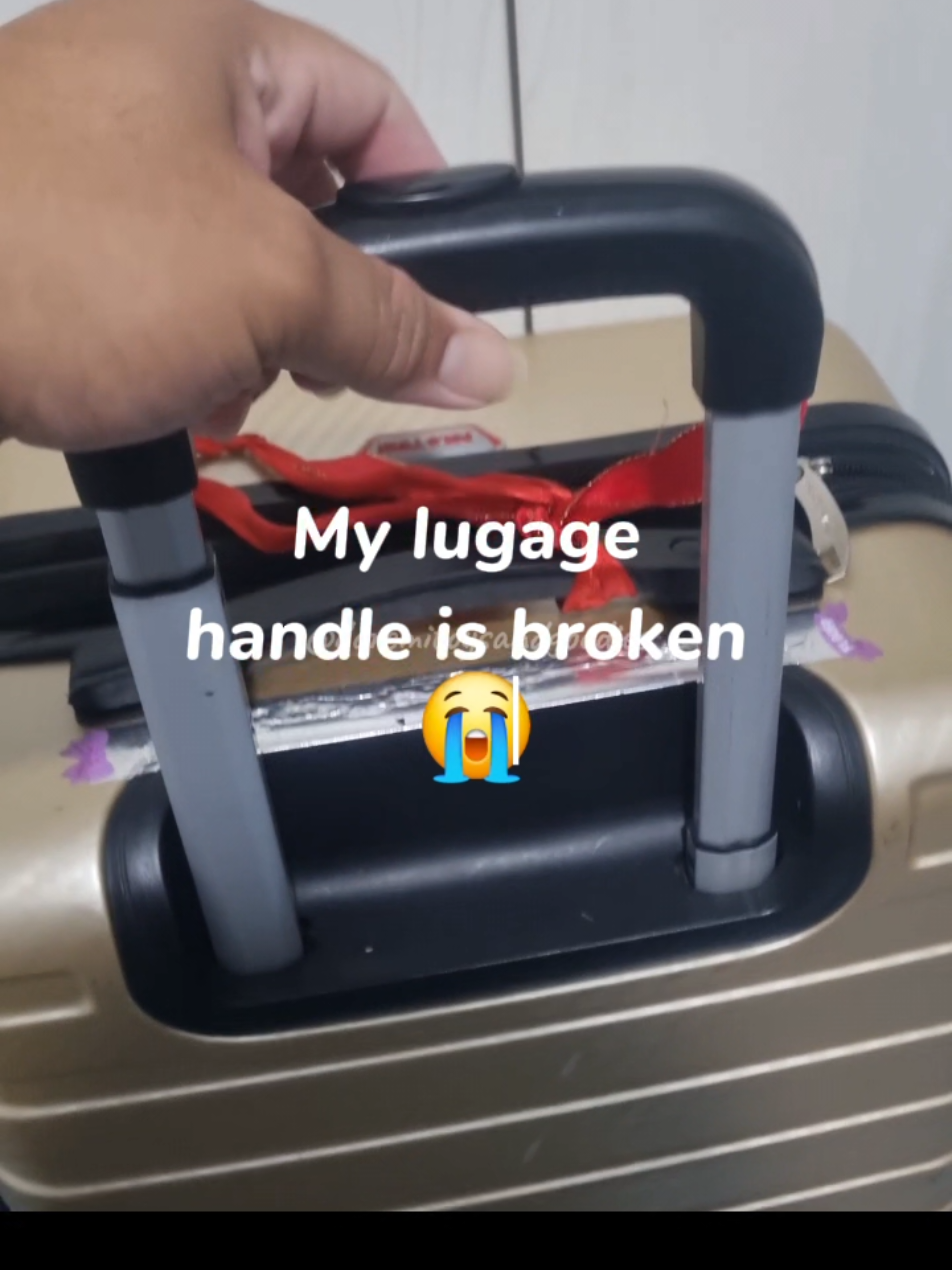 Luggage worth to buy Alloy handle, Combination lock, Scratch resistance, 4 wheels, Smooth 360-degree wheels, its so spacious and Lightweight. Get yours here. #sgaffiliates #createtowin #tiktokshopsg #weeklywedrush #doremitoysandgoodies 