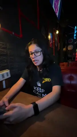 🎤✨ Este Sabado: 𝗘𝗦𝗣𝗘𝗖𝗜𝗔𝗟 𝗞𝗨𝗗𝗔𝗜 + 𝗠𝗜𝗥𝗔𝗡𝗗𝗔 𝗘𝗡 𝗩𝗜𝗩𝗢 🔥 Prepárense para viajar directo a los 2000 🎸 Con la energía explosiva de 🅱🅻🅰🅲🅺🅾🆄🆃 y  🎤TINA CARRASCO🎤 sobre el escenario, listos para desatarte todos esos recuerdos emo-pop que juraste haber superado (pero sabemos que no 😌). Prepárate para cantar Fuerte porque suenan clásicos como: 🎤 Kudai → 🔥 Sin Despertar, 🔥 Llévame, 🔥 Déjame Gritar  🎤 Miranda! 🔥 Don, 🔥 Perfecta, 🔥 Tu Misterioso Alguien … Asegurados. 🎟 Ingreso 40 Bs. Calle 21 De Mayo esq. Florida Abierto desde las 19:30, Show 22:30. 📌 [Ver en Google Maps](https://goo.gl/maps/NbSsPzXy7ebpgrdp6) 📲 Whatsapp: https://wa.me/message/7ZZB2IJI6UPLP1 📞 68877761 #kudai #miranda #santacruzdelasierra🇳🇬 #tributo #BLACKOUT 