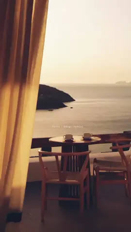 وانسحب فجأة الخريف 🍂 #الخريف #marilynenaaman #explore #اكسبلور  @Marilyne Naaman 