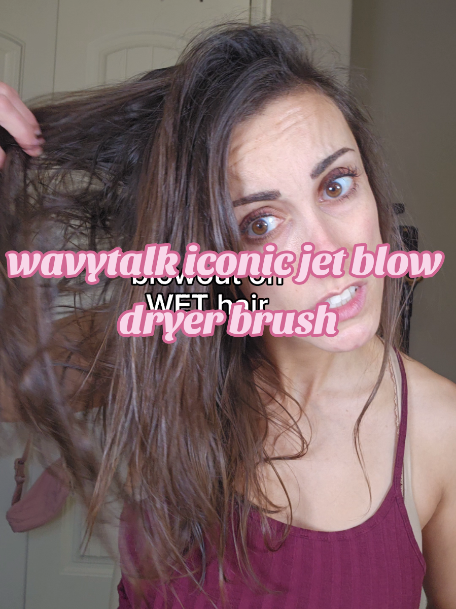 If you’ve ever tried to juggle a brush AND a blow dryer… you already know why I’m obsessed with this. 😂 This dual-voltage hot air brush smooths, shapes, and dries at the same time — giving you that “fresh blowout” look with way less effort. Perfect for busy mornings, vacations, and “I refuse to spend 45 minutes on my hair today.