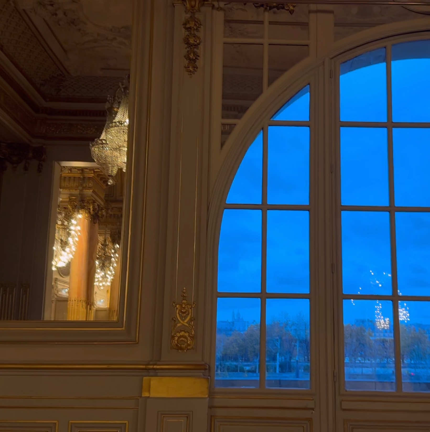 #fayrouz #yatayr #egypt #cairo #fyp #foryou #france #paris #museedorsay #museedulouvre #bluehour #alexandria #northcoast #sahel #فيروز #فيروزيات #فيروزيات_الصباح #فيروز_وفنجان_قهوة #فيروز_و_فنجان_قهوة #جارة_القمر #يا_طير 