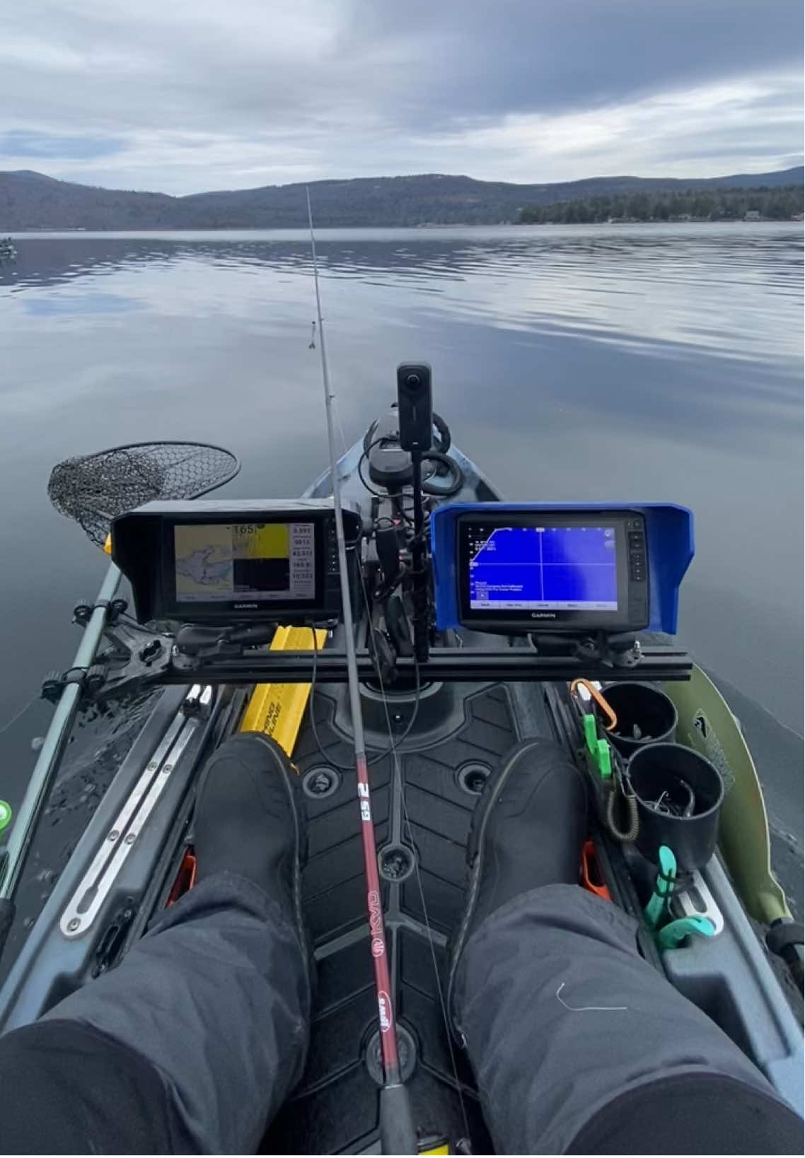 Me: waiting for Loch Ness to show up on my fishfinder 😅 @WaterLandCo (STEM to save $) @redodopower (Stem8 to save $) @Vexan Fishing (Jacob20 to save) #fishing #bassfishing #lochness #scary #deepwater