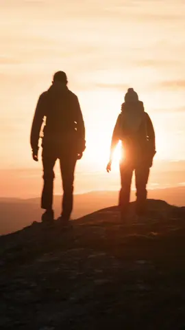 Tag your partner in hike. 😉 Plan an adventure this weekend together. #hike #hikersoftiktok #Hiking #sunsets 