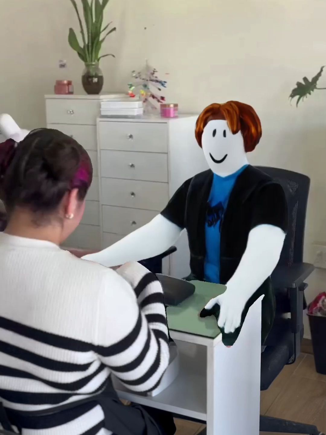 Te sientes muy onichan 🗣️ (Créditos: @alanleonestilista) #robloxfyp #humor #viral #memes #tocino