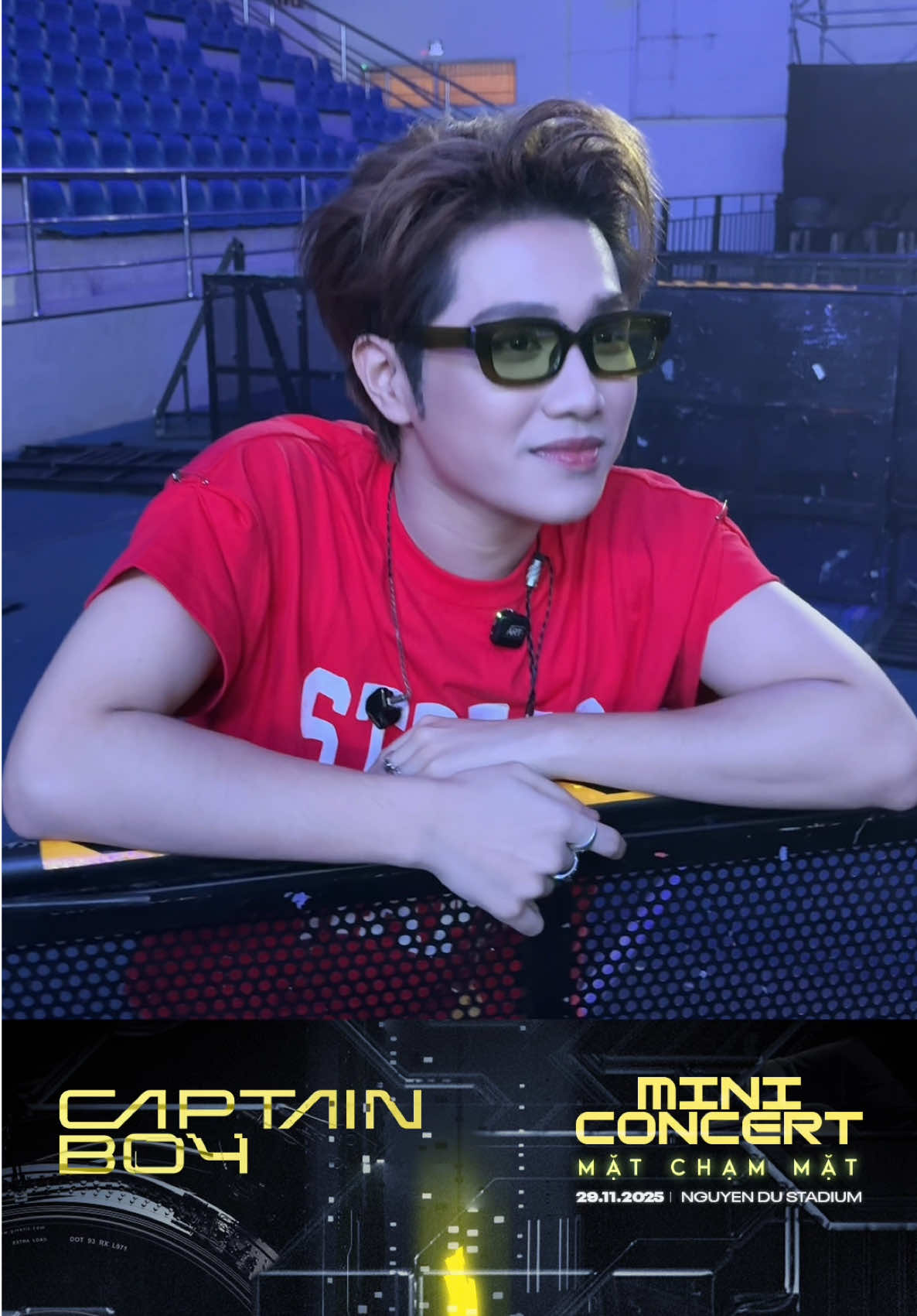 Hoàng Đức Duy đang xem CAPTAIN BOY diễn #CAPTAINBOY #MATCHAMMAT #MINICONCERT #CAPTAINBOYENTERTAINMENT #CBE 