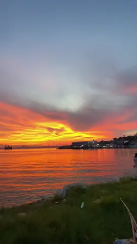 Fakfak dgan keindahan di sore hari 😍🌚 #fakfakpapuabarat #senjasorehari #kotafakfakpapuabarat❤ #fyppppppppppppppppppppppp 