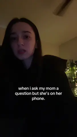 “mom did you hear me” …… “MOM”… “haha look at this funny instagram” like girl. #thehungergamesbutbetter #mom #family #fyp 