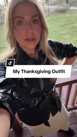 My unconventional Thanksgiving outfit #styleover40 #over40mom #holidayoutfit 