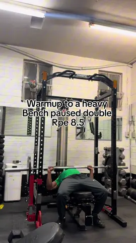 Set up lowkey sold my tech but 150 is moving very solid now 🥹#GymTok #powerlifting #bench #17 #zayliftssss 