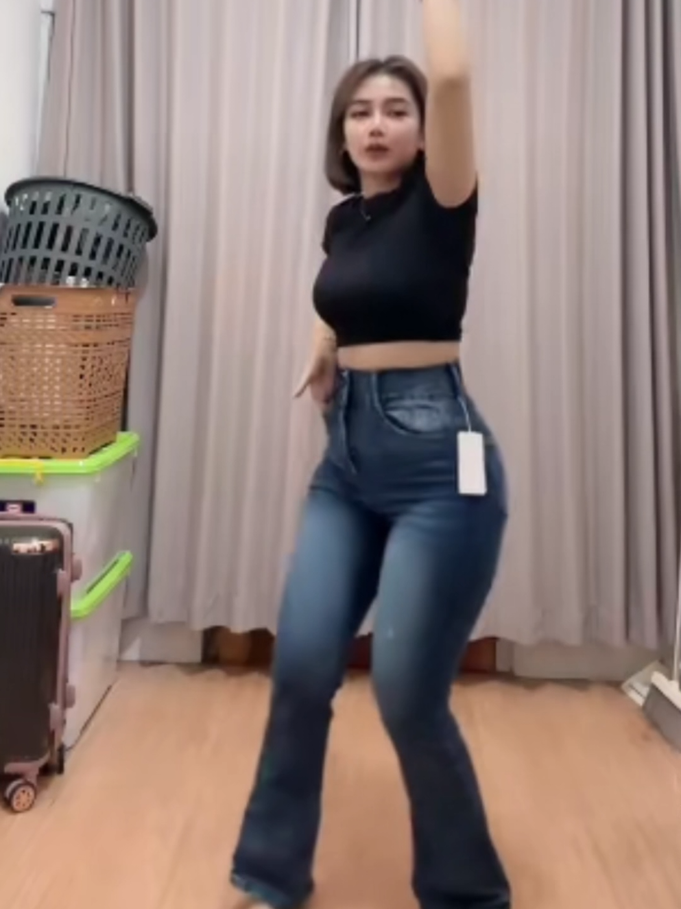 Celana Cutbray Gheisa Kancing 2 Highwaist wanita strecht// Gheisa jeans wanita premium//celana wanita Panjang#celanawanita #cutbray #jeans #jeanshighwaist 