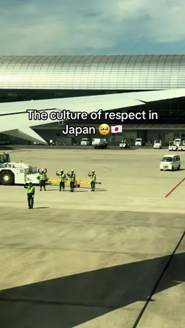 POV: How it ended your trip in Japan 🇯🇵🙏🏼 #Japan #respect #culture #travel #arigato 