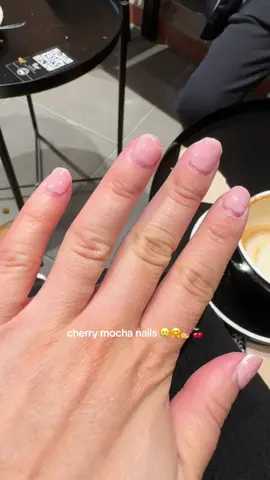 My nails broke one by one while I was on vacation and I had no time to get them done 🥲 I was so desperate to re-do them when I got back 😅 #nailtransformation #nailtransition #relatablemom #momlife #cherrymochanails 
