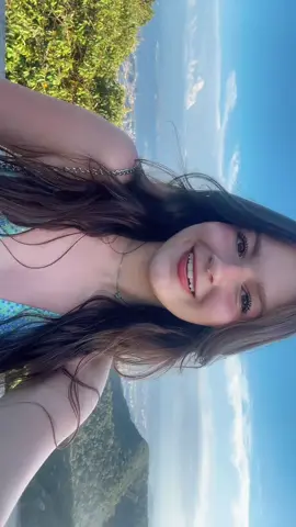 A única bomba de música que me carrega no cristo 😊🫰#2018 