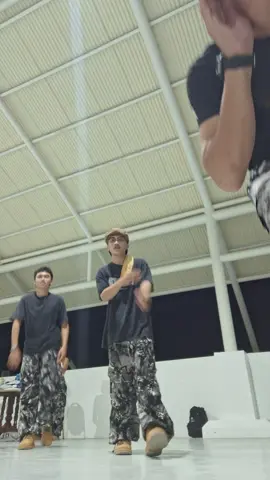 Kanyakanya na! @johnlloydenot1 @nescafe2n3 