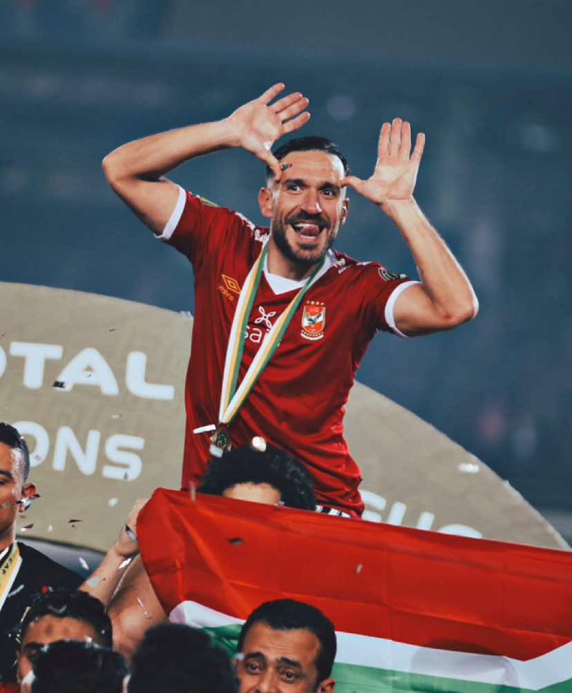 والله لاعيبه عسل 😂😂😂😂😂😂😂❤️❤️❤️❤️❤️❤️😂❤️❤️❤️😂😂❤️#طاهر_محمد_طاهر #ياسين_مرعي #مصطفي_شوبير #الأهلي #زيزو 