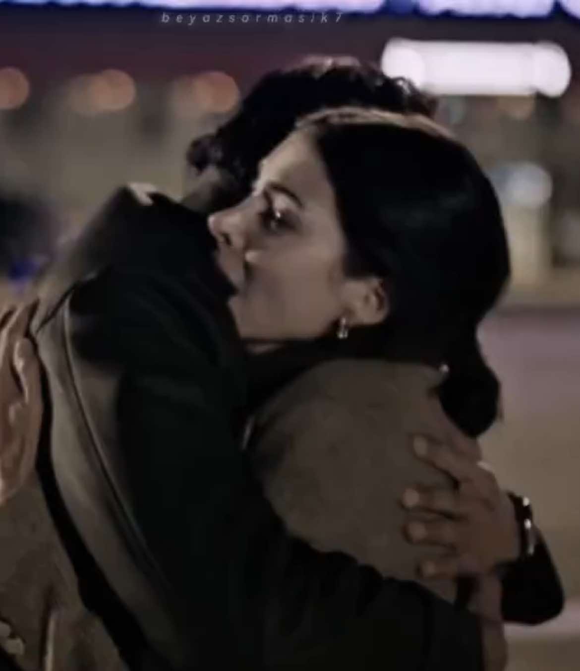 böyle hissettiriyorlar..#taşacakbudeniz #esdil #denizbaysal #ulastunaastepe #keşfet 