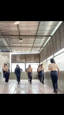 Con la magia de la amistad.🤣