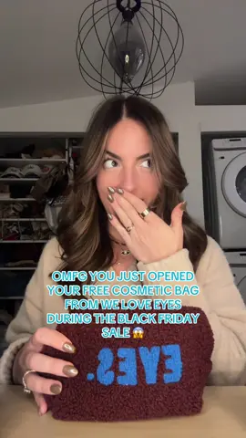 our Black Friday sale is LIVE!! 🤍 up to 25% OFF + cosmetic bags are FREE with any system purchase or you can add for $20 onto any order 🤭 #eyecare #blackfriday #bfcm 