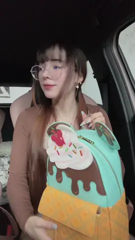 #unboxing #unboxingvideo #kawaiigirl #loungefly #cutegirl 