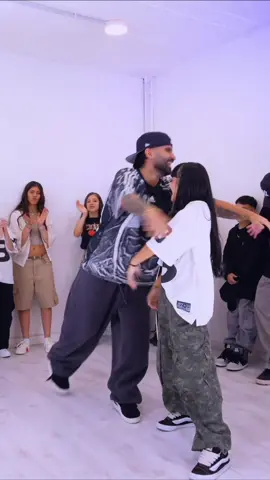 Ya disponible para que lo vean completo link en bio! Qué lindo es volver a bailar con vos @Cele Lopez  te amo!