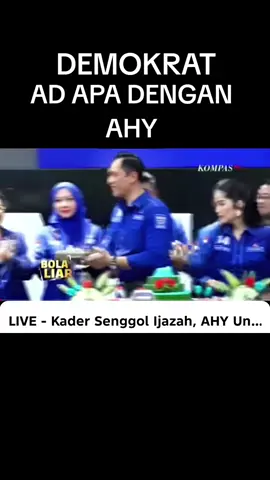 DEMOKRAT KOMPAS.TV - Kader Senggol Ijazah, AHY Ungkit Kudeta Demokrat | BOLA LIAR Saat menyambut kunjungan pengurus PKS, Ketua Umum Partai Demokrat Agus Harimurti Yudhoyono mengungkit kembali luka lama, soal upaya perebutan Ketua Umum dari tangannya, 2021 silam. Kata AHY, “kami mudah memaafkan, tapi sulit melupakan”.  Pernyataan politik AHY hanya berselang sepekan, dari pernyataan kader seniornya di DPR, Benny K Harman, yang menyindir soal keaslian ijazah. Tanpa menyebut nama, publik langsung paham siapa yang dimaksud, saat Benny memuji Hakim MK Arsul Sani, yang mau menunjukkan ijazah aslinya tatkala diterpa isu ijazah palsu. Apakah pernyataan AHY yang mengungkit upaya perebutan Ketua Umum Demokrat, dan sindiran kader soal keaslian ijazah, bagian dari kontestasi dan orkestrasi politik menuju 2029? Simak pembahasannya dalam BOLA LIAR, episode “KADER SENGGOL IJAZAH, AHY UNGKIT KUDETA DEMOKRAT” Jumat, 28 November 2025 pukul 20.30 WIB, LIVE di KompasTV. #demoktat #politik #ahy #berita #habar