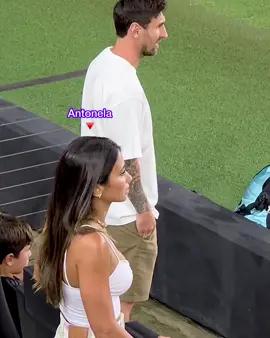 Messi ignora antonela 😢💔 #foryou #messi #antonela #treanding 