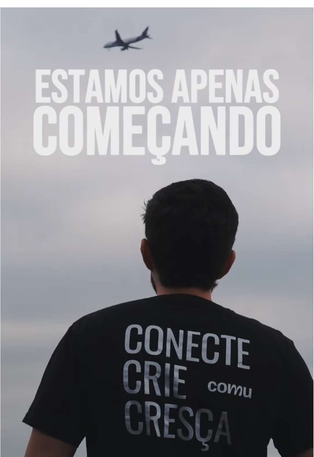 Dia 1 pra história Criadores ao vivo do início ao fim. Vendas rolando em tempo real. Criadores da COMU criando e ganhando junto. Essa é a vibe do Social Live Commerce em nossa comunidade, quando é ao vivo, sem roteiro e de verdadee! Se você não colou... tá perdendo o movimento! Fica de olho nos próximos posts e vem sentir essa energia um pouco mais de perto 👀🔥