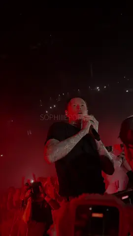 WHAT JUST HAPPENED @Bad Omens  #badomens #badomenscult #dethrone #livemusic #noahsebastian 