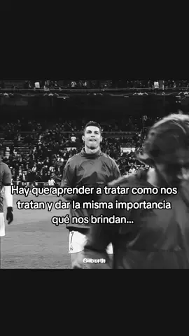Darle la misma importancia.. #cristianoronaldo #ronaldo #paratiiiiiiiiiiiiiiiiiiiiiiiiiiiiiii #frasesmotivadoras #fraaeegocentrica 