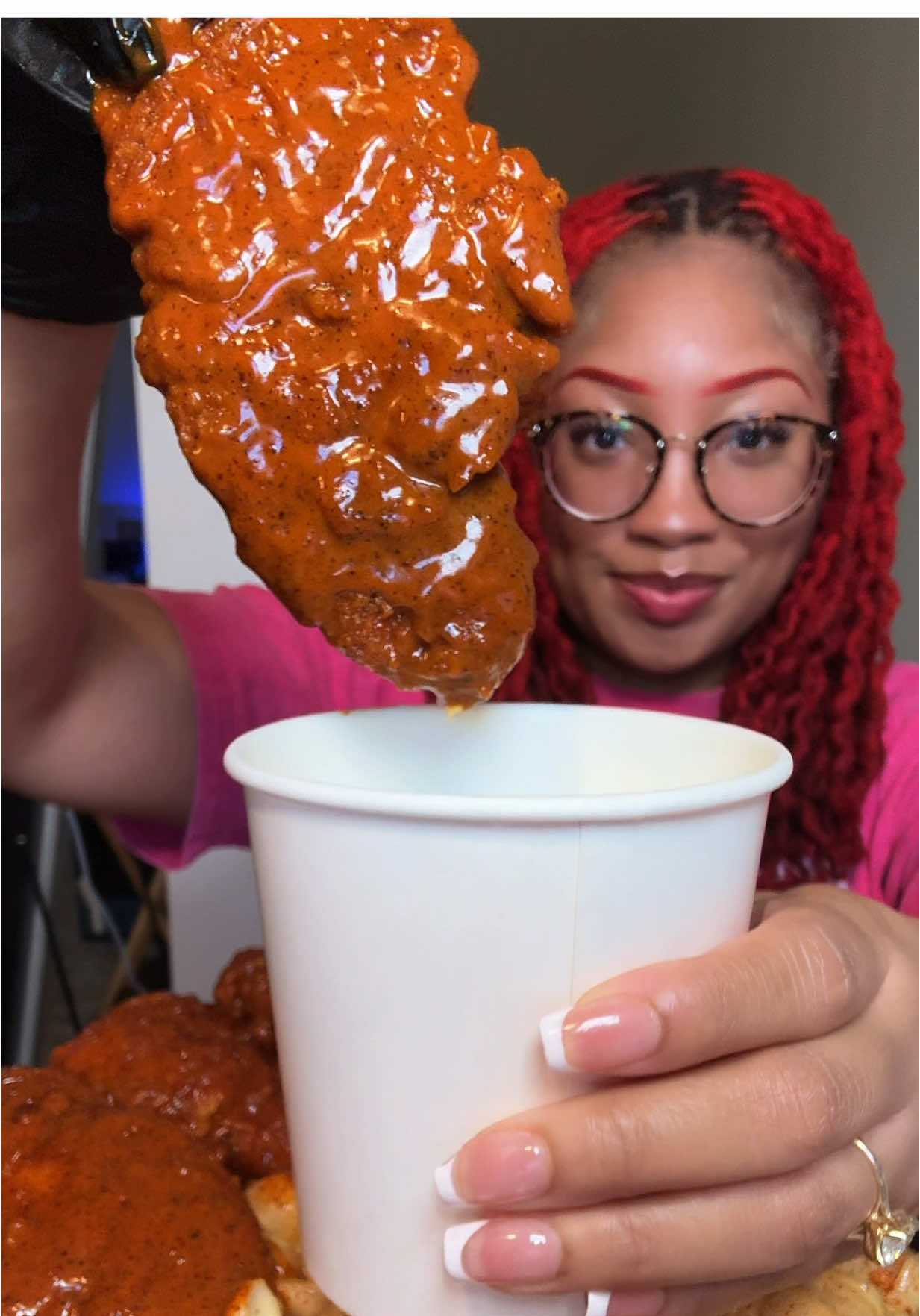 Nashville Hot Chicken Tenders & Mac & Cheese 🧀 #creatorsearchinsights #mukbang #chickentenders #macandcheese #asmr 