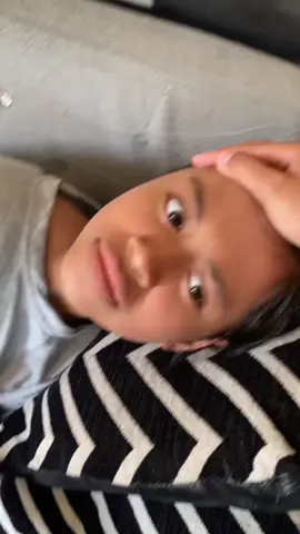 kek kumbang larvaaa di film itu loo jlk bgt😭😭