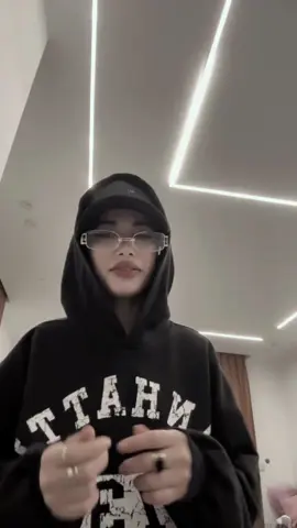 يلا بابا الي بعدو 😏😮‍💨🖤🎼#اليمن🇾🇪المملكة🇸🇦 #السودان_مشاهير_تيك_توك🇦🇪🇦🇪 #الصين_ماله_حل 