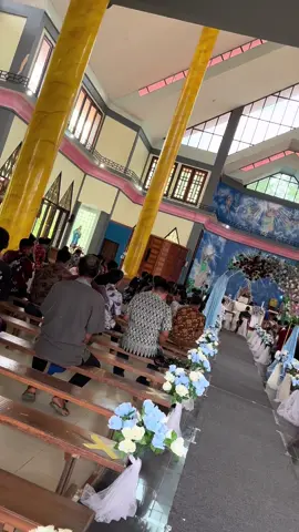 Gereja Monumental Sekadau! #komsospamos #yellowmancreative 