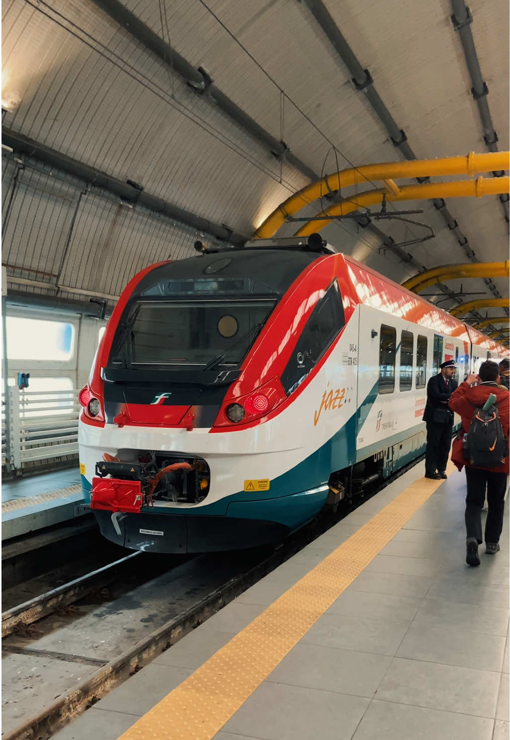 Sono arrivato in Italia. Allora prendo il treno per Roma! #trenitalia #fiumicinoairport #romatermini #roma #italia 