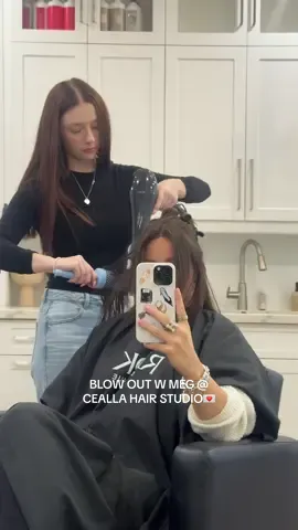 best hair studio in London, Ontario…. Just saying🙈🫶🏻🥹📢 @ceallahairstudio #londonontario #hairsalon #hairday #blowout #extensions 