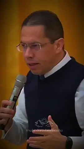 Se você está vendo isso, não é por acaso. Escuta até o final. Deus abençoe sua vida. Já salva para você escutar depois.  📖🔥🙏 #palavra #pregacao #reflexao #motivacao #mensagem 